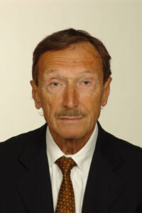 Rolf Zinkernagel_Frontal_hoch_Passfoto Michael Löwy